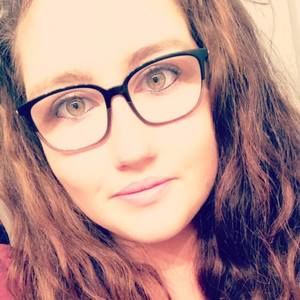 Meet your Posher, Chloe